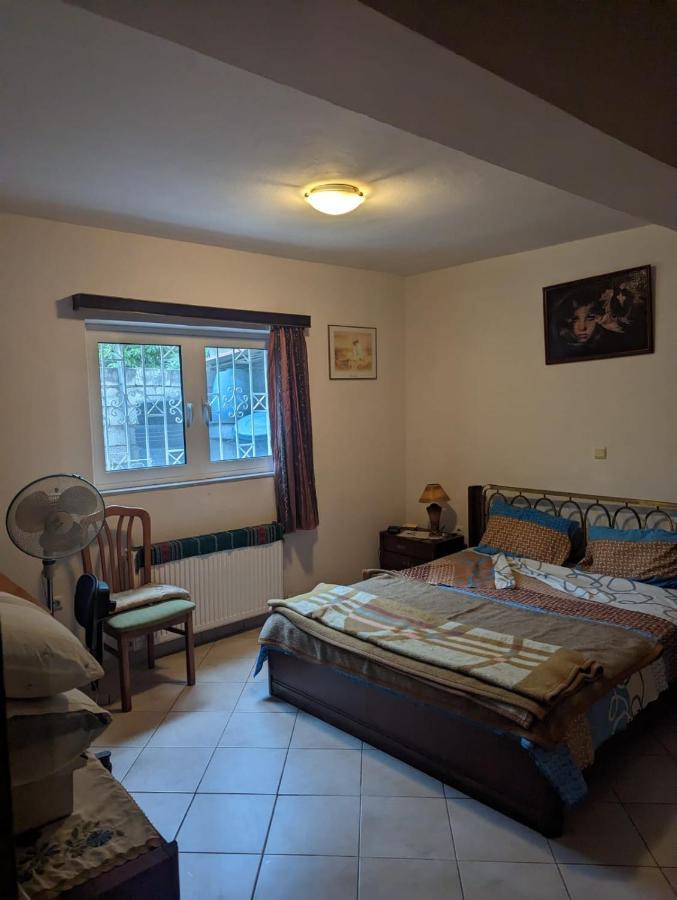 1 Bedroom Apartment Close To The Sea Artemida  Buitenkant foto